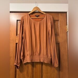 Liverpool
Size Large
Rust color